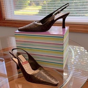 Nine West Crocodile 2.5 inches Sling-back pumps